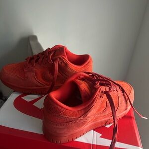 Nike Dunk Women’s (Fiery Habanero) Sz.5